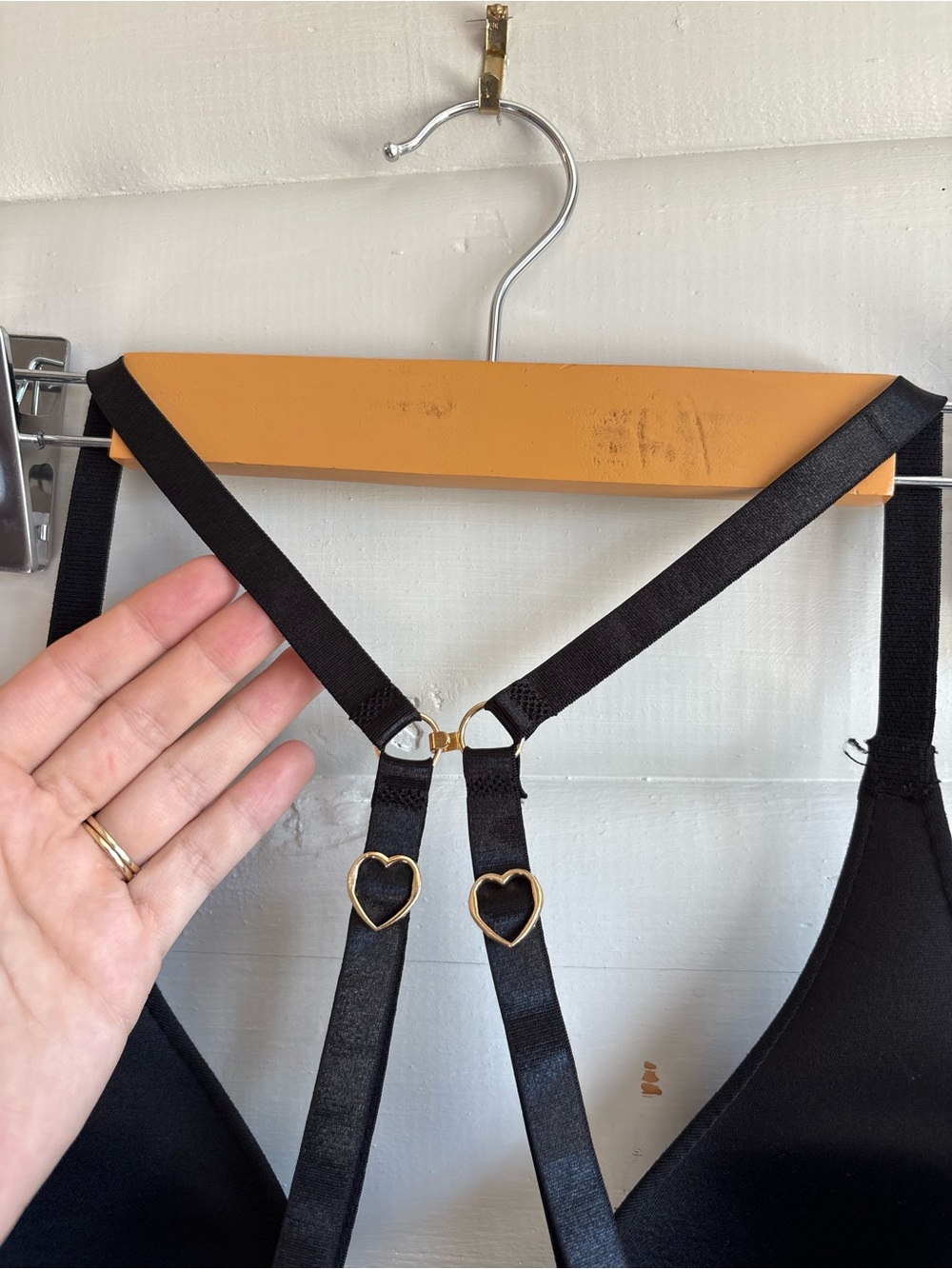 Betsy Johnson 36C Black Racerback T-Shirt Bra Gold Heart Hardware